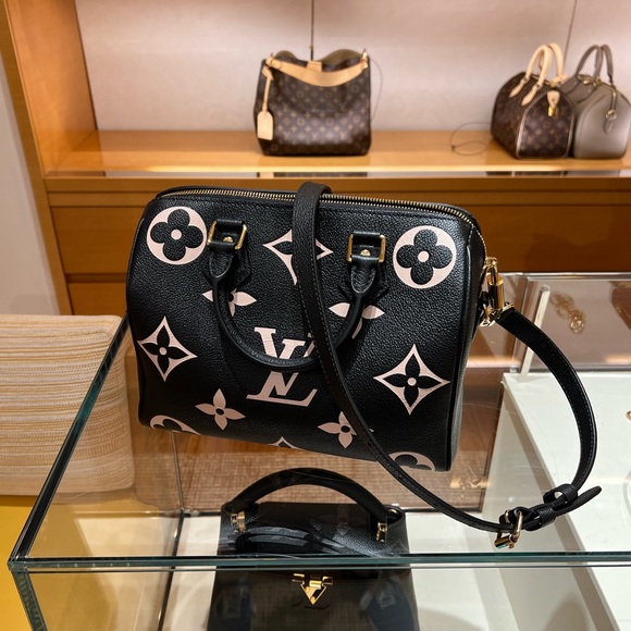 Meet your Posher, JT - Picture 1 of 7